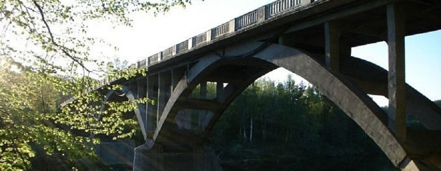 30. gadu noskaņās sestdien Siguldā atklās pārbūvēto tiltu pār Gauju