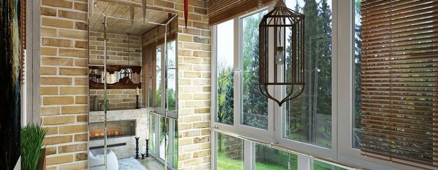 Дизайн балкона с камином