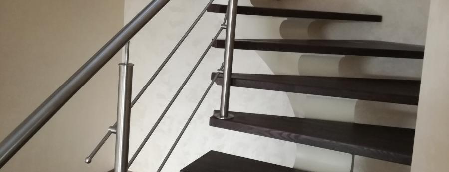 PADOMI: Kā izvēlēties piemērotākās kāpnes mājai