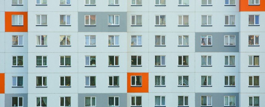 Četru Rīgas daudzdzīvokļu māju īpašniekiem piešķir 31 663 eiro līdzfinansējumu remontdarbiem