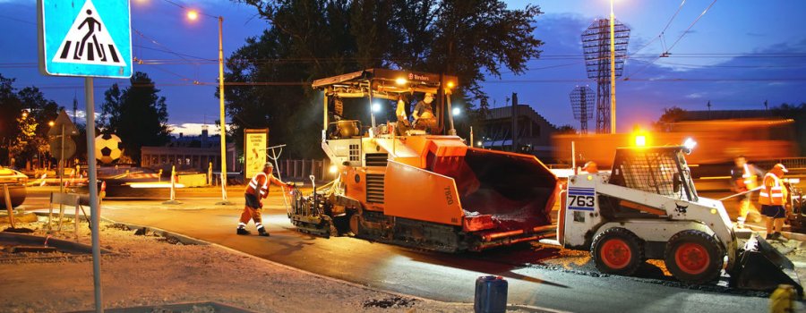 Karstā nakts: kā tiek asfaltētas Rīgas ielas?