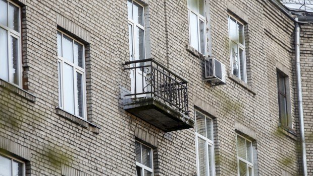 EM meklē tipveida risinājumu daudzdzīvokļu ēku balkonu pārbūvei