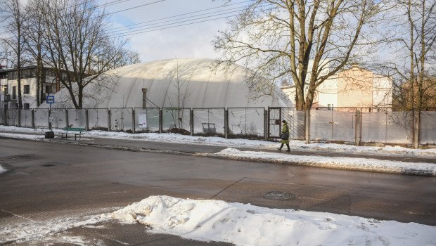 Rīgas dome noraida ieceri Āgenskalna tenisa kortu vietā atļaut būvēt tirdzniecības centru