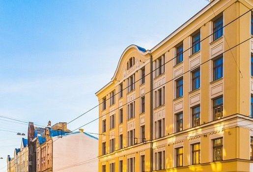 Ieguldot 3,8 miljonus eiro, atjauno arhitekta Alkšņa projektētu ēku Tallinas ielā