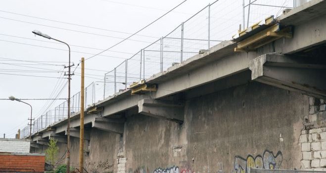 Deglava tiltu uzdod slēgt Valsts policijai; Rīgas dome ministra lēmumam nepiekrīt
