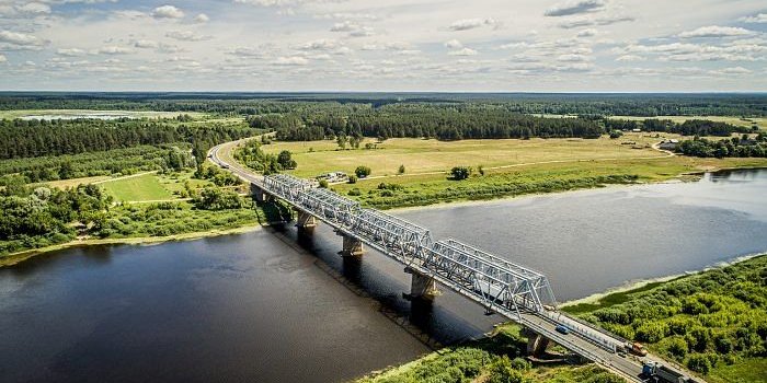 Kā pārbūvē Daugavpils apvedceļu un Daugavas tiltu pie Sventes