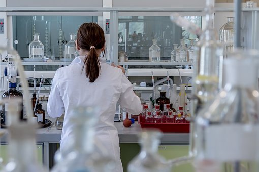 Vairāku laboratoriju izveidē LLU ieguldīti 2,65 miljoni eiro