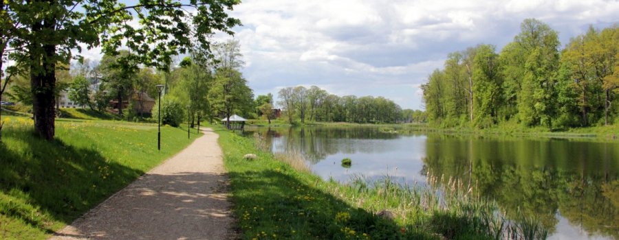 Kocēnu novada Kokmuižas promenādē sāks izbūvēt terasi