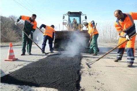 Pašlaik būvdarbi notiek 41 valsts ceļu posmā