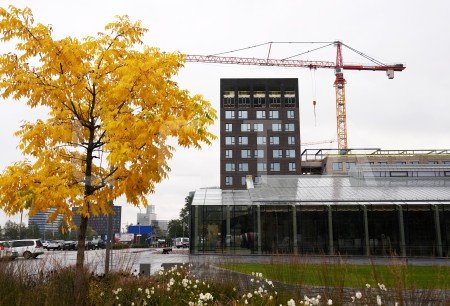 Pabeigti apjomīgākie būvdarbi biroju ēkai Mihaila Tāla ielā New Hanza teritorijā