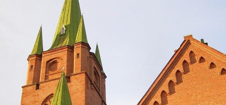Kuldīgas Svētās Annas evaņģēliski luteriskajai baznīcai nomainīs jumta segumu